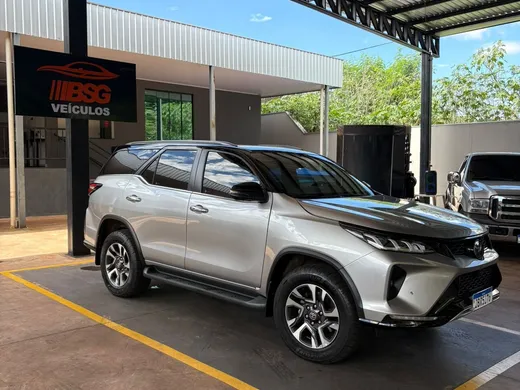 Toyota Hilux SW4 Diamond 2.8 TB 4x4 Die. Aut.