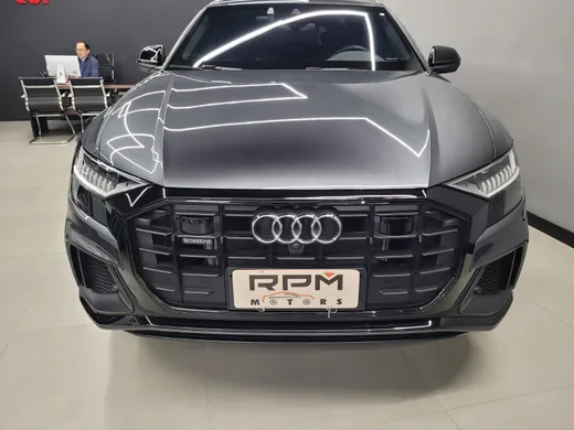 Audi Q8 Perf.Black 3.0 TFSI Quat. S-tr/(Híb.)