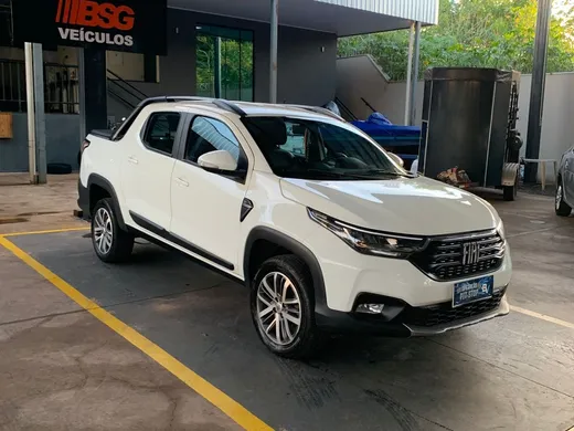 Fiat Strada Volcano 1.3 Flex 8V CD