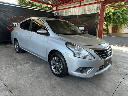 Nissan VERSA SL 1.6 16V FlexStart 4p Aut.