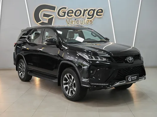 Toyota Hilux SW4 Diamond 2.8 TB 4x4 Die. Aut.