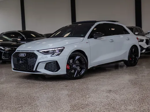 Audi A3 Sportb. Perf. Black 2.0 S-tron.(Híb.)
