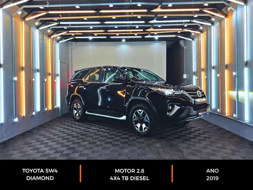 Toyota Hilux SW4 SRX Diamo. 4x4 2.8 TB Die Aut.