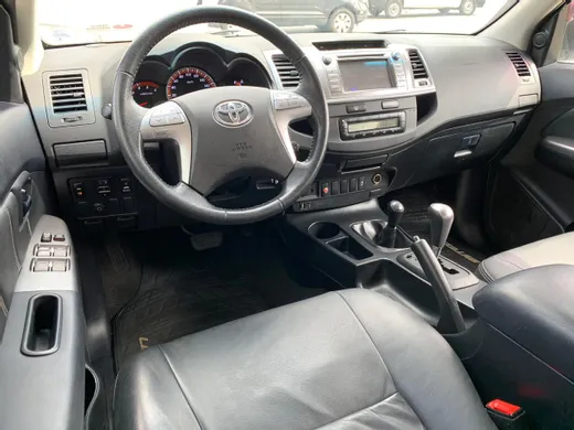 Toyota Hilux CD SRV D4-D 4x4 3.0 TDI Diesel Aut