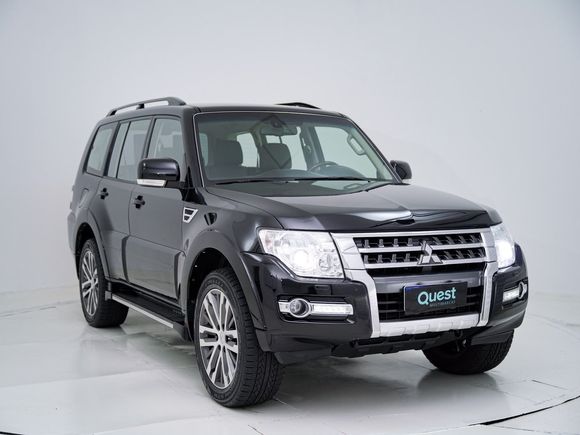 Mitsubishi Pajero HPE Full 3.2 4x4 T.I.Dies. 5p Aut