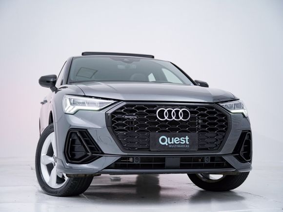 Audi Q3 SPB Perf. Black 2.0 TFSI Tipt. Quat.