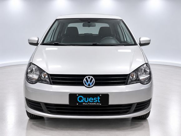 VolksWagen Polo Sedan 1.6 Mi Total Flex 8V 4p