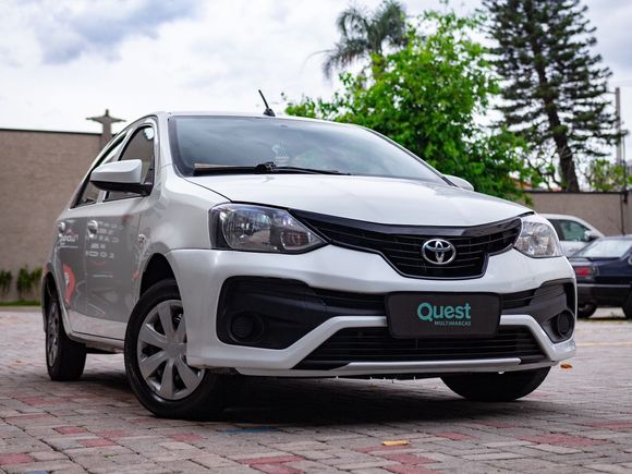 Toyota ETIOS X Sedan 1.5 Flex 16V 4p Aut.