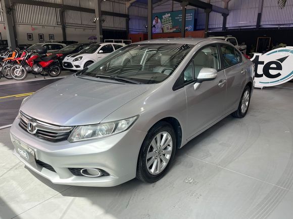 Honda Civic Sedan LXR 2.0 Flexone 16V Aut. 4p