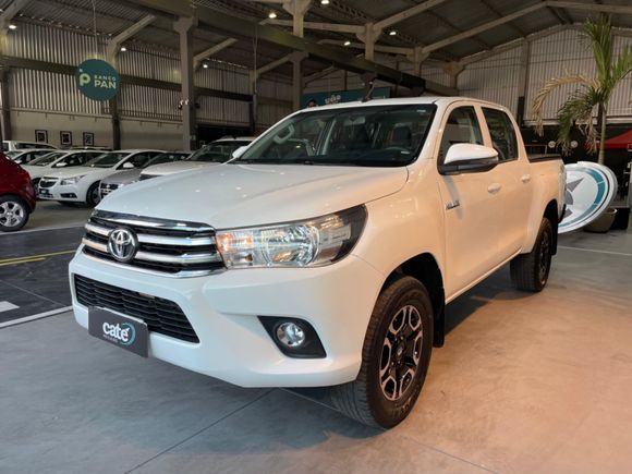 Toyota Hilux CD 4x4 2.8 Diesel Mec.
