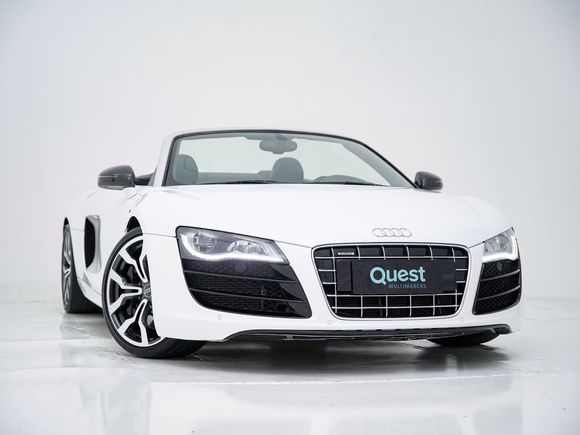 Audi R8 Spyder 5.2 Quattro R-tronic/S-tronic