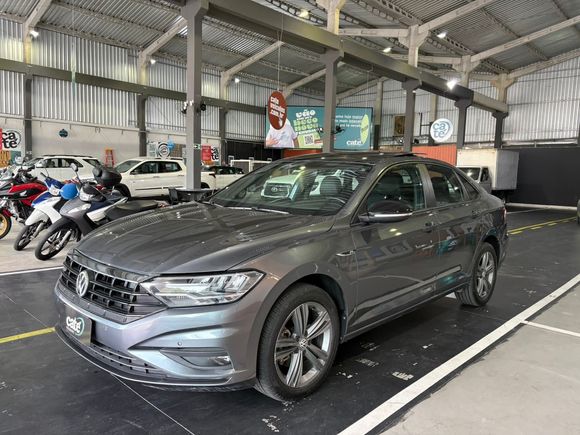 VolksWagen JETTA R-Line 250 TSI 1.4 Flex 16V Aut.