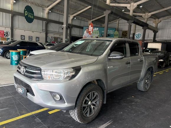Toyota Hilux CD 4x4 2.8 Diesel Mec.