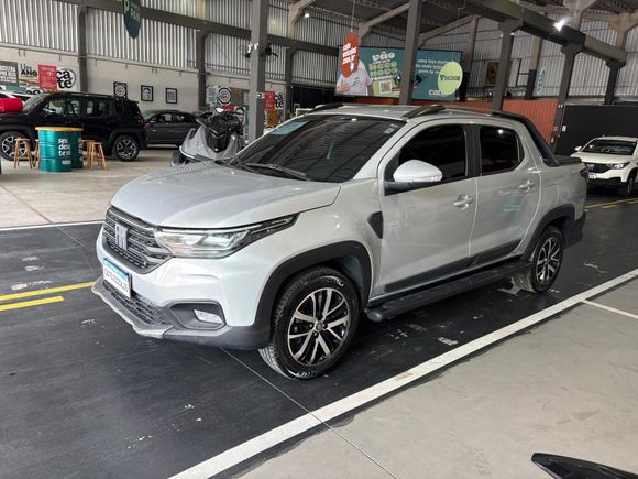 Fiat Strada Volcano 1.3 Flex 8V CD