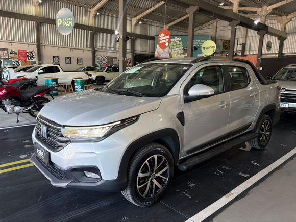 Fiat Strada Volcano 1.3 Flex 8V CD