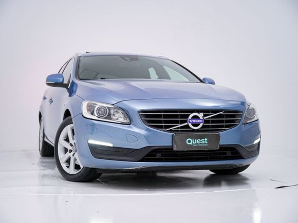 Volvo V60 T-4 MOMENTUM 2.0 190cv 5p