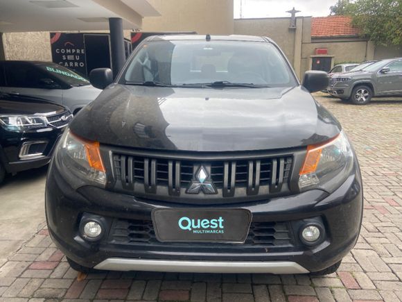 Mitsubishi L200 Tri. Outd. GLX 2.4 CD 4x4 Die. Mec.