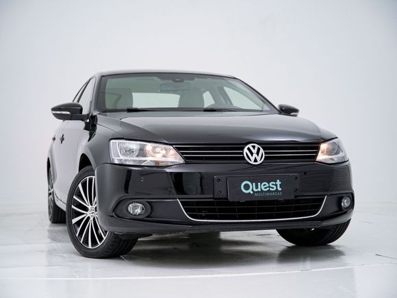 VolksWagen JETTA Highline 2.0 TSI 16V 4p Tiptronic