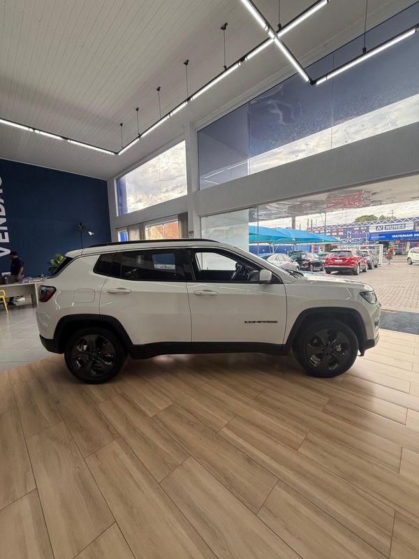 Jeep Compass Longitude 2.0 4X2 Flex 16V Automático - foto 9