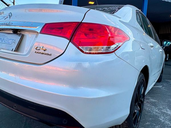 Citroën C4 Lounge Tendance 2.0 Flex 4P Mec. - foto 11