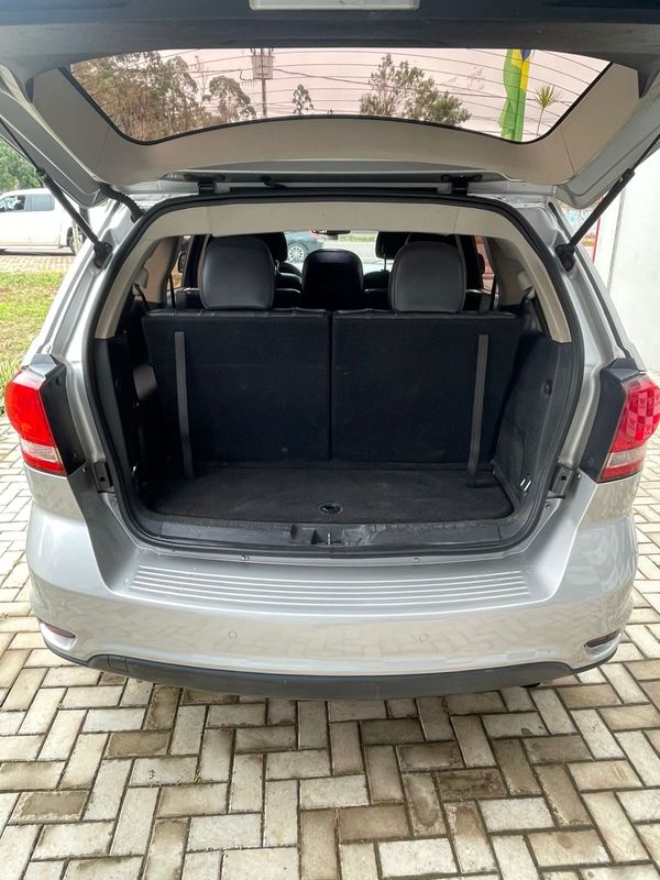 Fiat Freemont 2.4 16V 5P Automático - foto 11