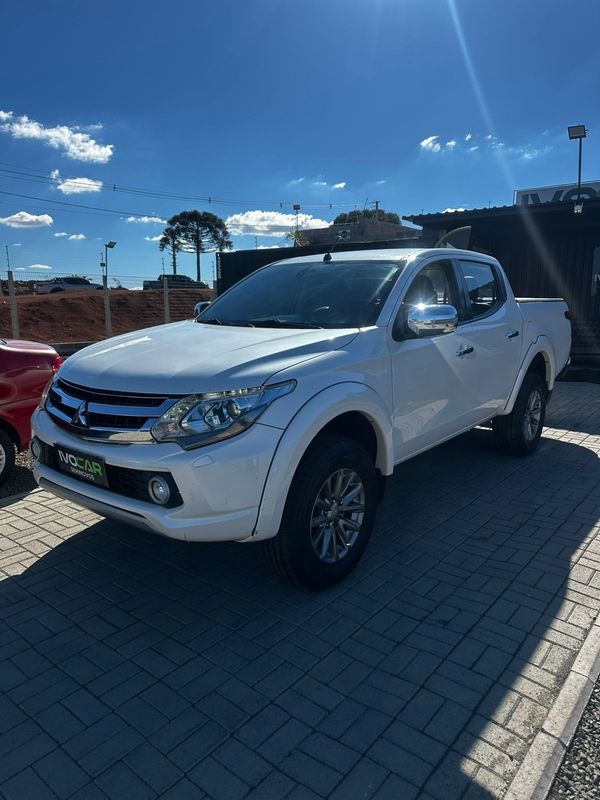 Mitsubishi L200 Triton Hpe S 2.4 Cd Dies Automático - foto 7