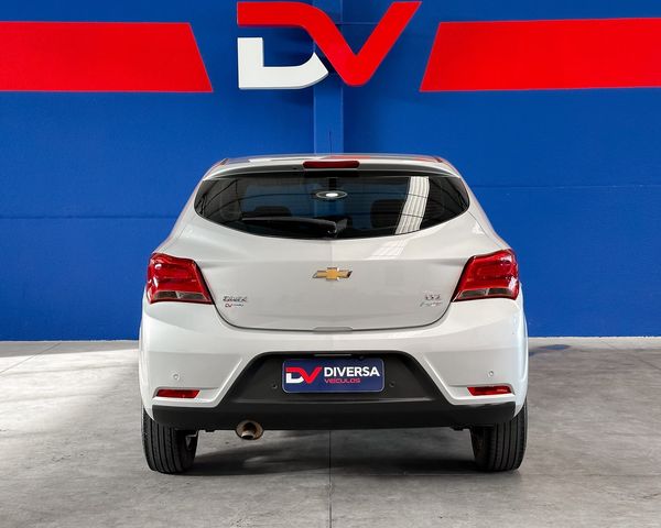Chevrolet Onix Hatch LTZ 1.4 8V Flexpower 5P Automático - foto 11