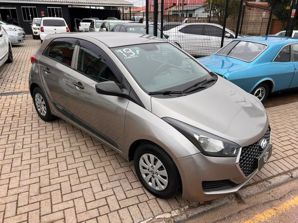 Hyundai HB20 Unique 1.0 Flex 12V Mec - foto 9