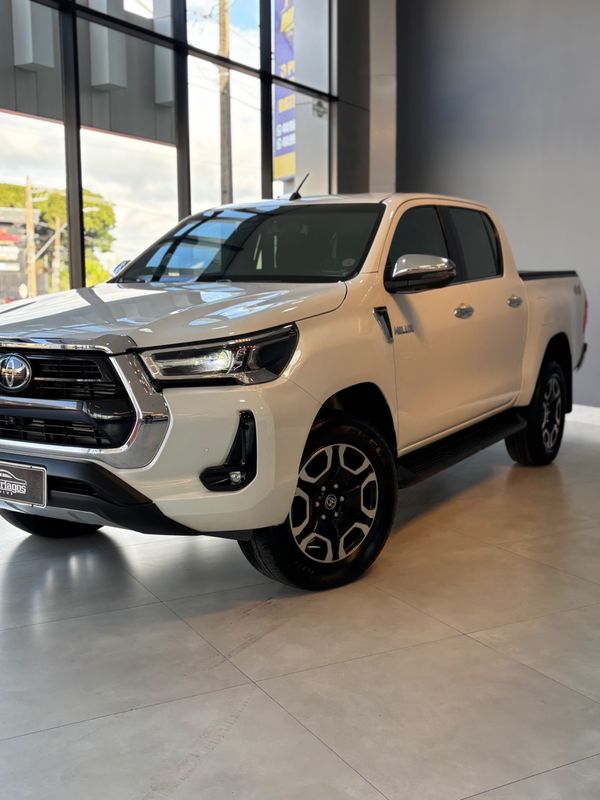 Toyota Hilux Cd Srx 4X4 2.8 TDI 16V Diesel Automático - foto 5