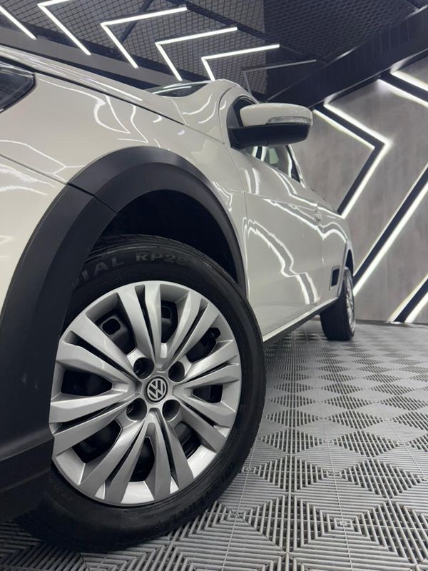 Volkswagen Saveiro Trendline 1.6 T.flex 8V - foto 11
