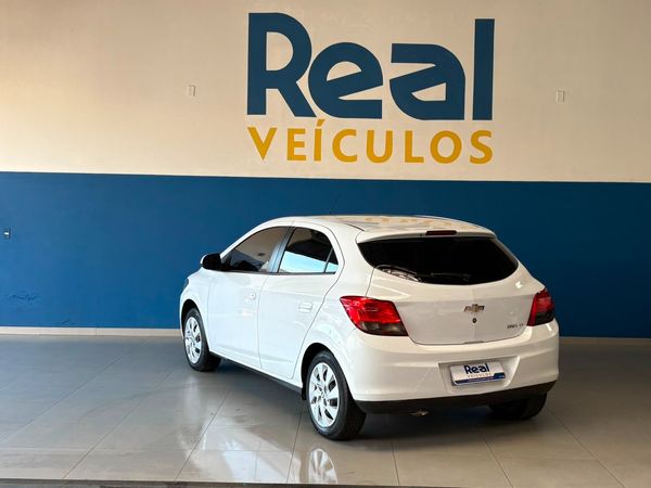 Chevrolet Onix Hatch LT 1.4 8V Flexpower 5P Automático - foto 9