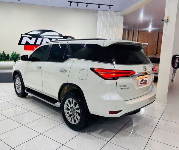 Toyota SW4 Srx 4X4 2.8 TDI 16V Dies Automático - foto 11