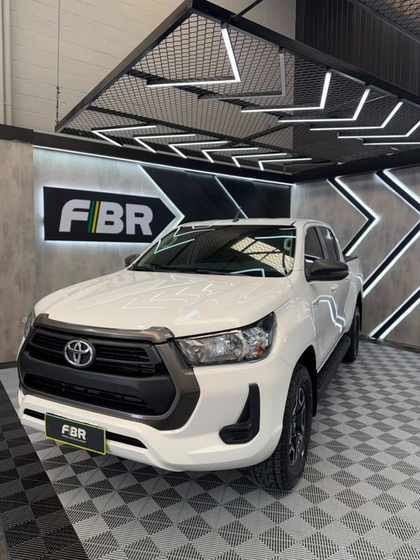 Toyota Hilux Cd 4X4 2.8 Diesel Mec - foto 5
