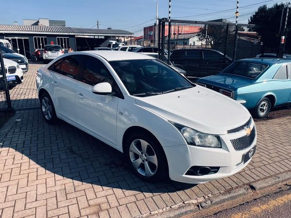 Chevrolet Cruze LT 1.8 16V Flexpower 4P Automático - foto 9