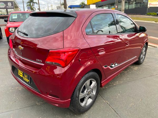 Chevrolet Onix Hatch Effect 1.4 8V F Power 5P Mec - foto 11