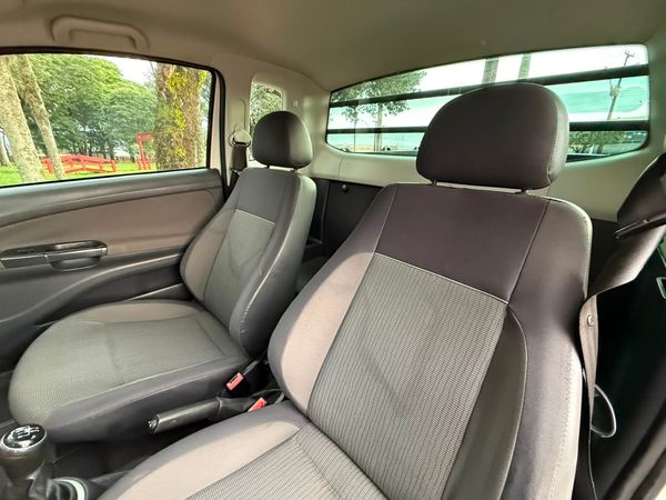 Volkswagen Saveiro 1.6 Mi Total Flex 8V Ce - foto 11
