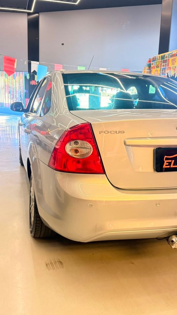 Ford Focus 2.0 16V Se Se Plus Flex 5P Automático - foto 9