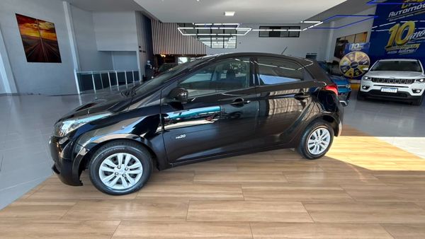 Hyundai HB20 Unique 1.0 Flex 12V Mec. - foto 5