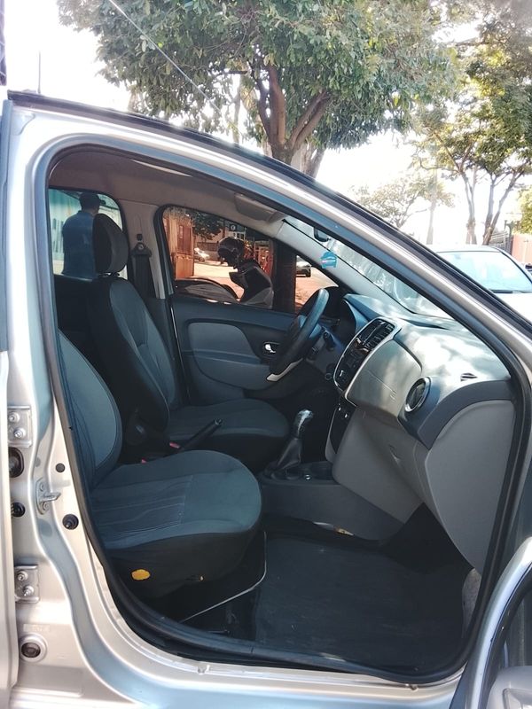 Renault Logan Expression Hi Flex 1.6 8V 4P - foto 7