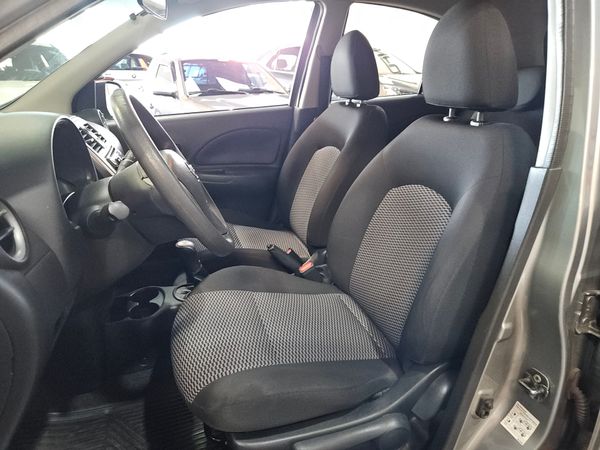 Nissan March 1.0 12V Flex 5P - foto 9