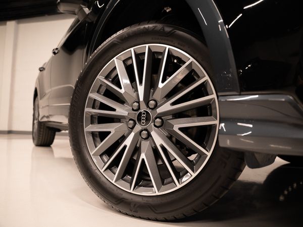 Audi Q3 Performance 2.0 TFSI Tiptr Quattro - foto 9