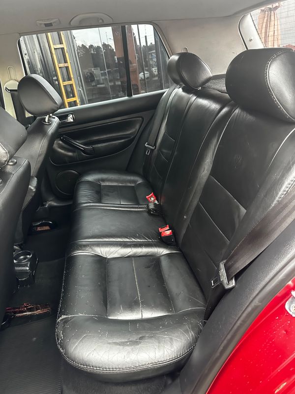 Volkswagen Golf 1 6mi 1 6mi Gener Black Silver - foto 9