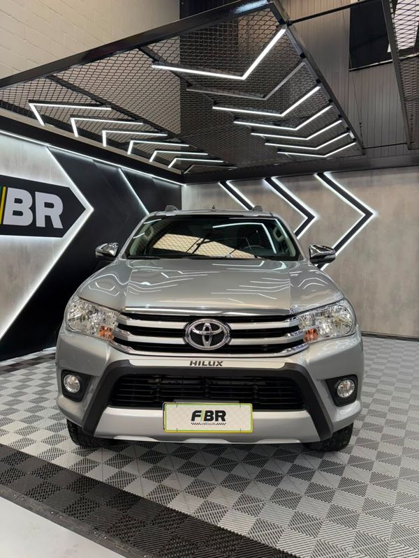Toyota Hilux Cd Srv 4X2 2.7 Flex 16V Aut. - foto 7