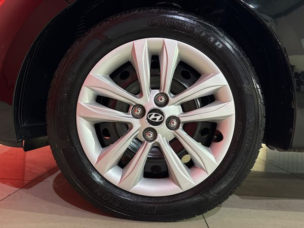 Hyundai HB20S C.plus C.style1.0 Flex 12V Mec. 4P - foto 11
