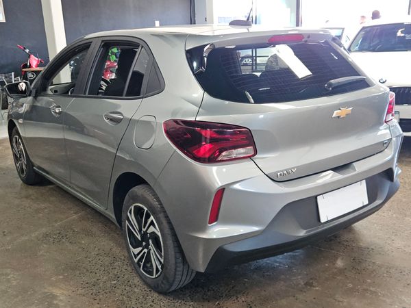 Chevrolet Onix Hatch LT 1.0 12V Flex 5P Mec - foto 7