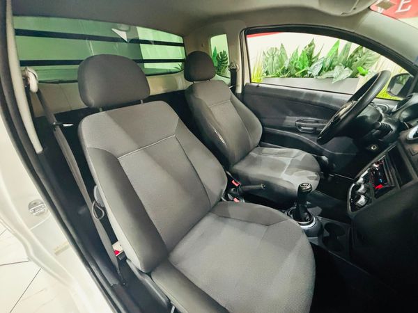 Volkswagen Saveiro 1.6 Mi Total Flex 8V Ce - foto 9