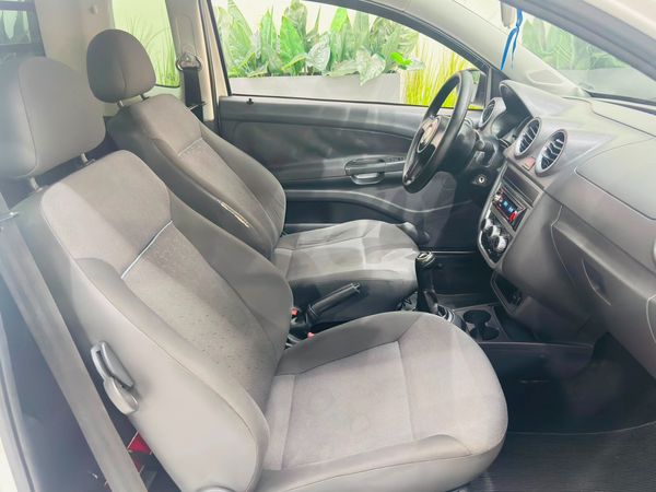 Volkswagen Saveiro 1.6 Mi Total Flex 8V Ce - foto 11