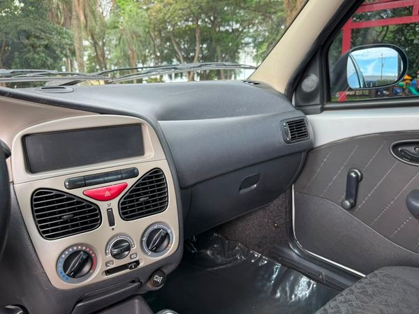 Fiat Strada 1.4 MPI Fire Flex 8V Ce - foto 11