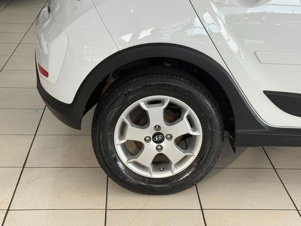 Hyundai HB20X Premium 1.6 Flex 16V Automático - foto 9
