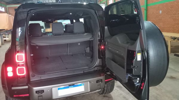 Land Rover Defender 110 D300 Hse Mhev Die Automático - foto 11